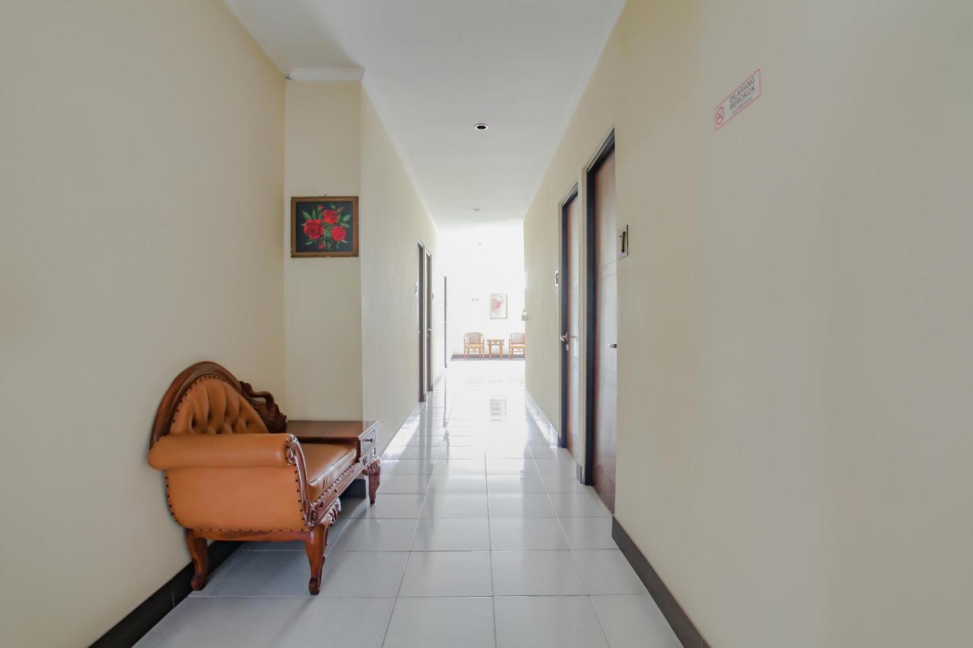 Oyo Life 90091 Wisma Pakuan Syariah بوكور المظهر الخارجي الصورة