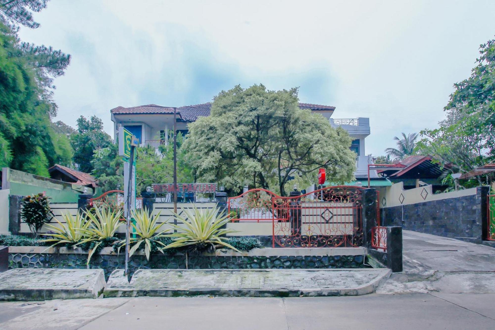Oyo Life 90091 Wisma Pakuan Syariah بوكور المظهر الخارجي الصورة